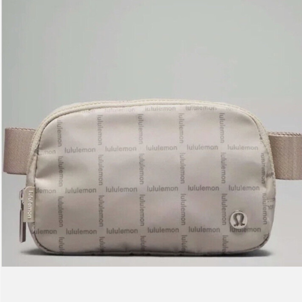 Lululemon Everywhere Belt Bag Word Mark Grid NWT